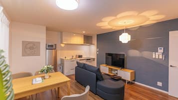 Elite Villa | Blackout drapes, iron/ironing board, free WiFi, bed sheets