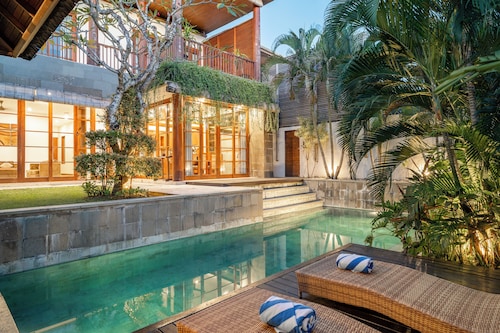 Bale Gede Luxury Villas by Moria