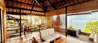 6-bedroom villa in marvelous Mabini with WiFi, AC. Book your stay now