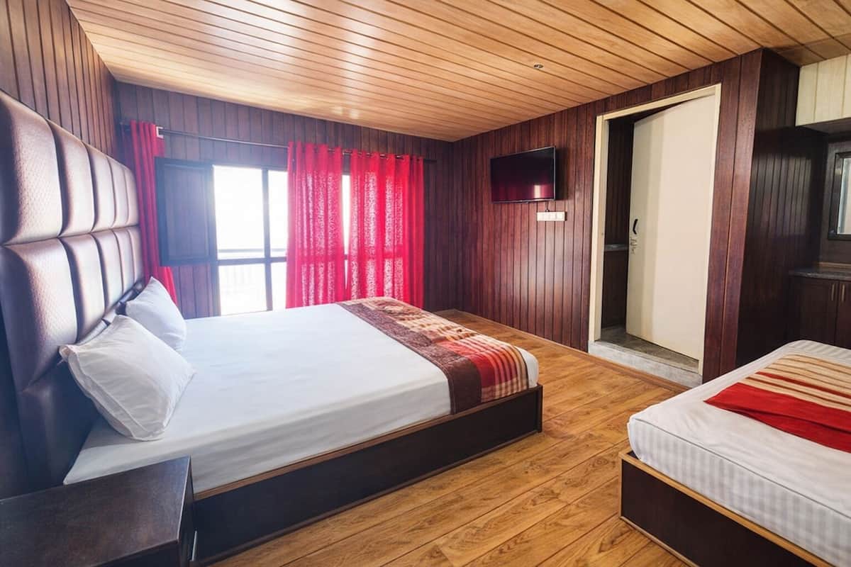 Cofres nos quartos, escrivaninha, quartos à prova de som