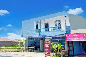 Front of property - Hotel O Clove Nari Homestay (Medan)