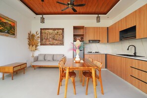 Deluxe Villa, 1 Bedroom, Private Pool | Private kitchen | Fridge, stovetop, electric kettle, cookware/dishes/utensils - Villa Vasista (Ubud)