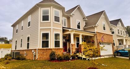 Charming 2-bedroom Basement Apt with WiFi, AC in delightful Bryans Road Maryland