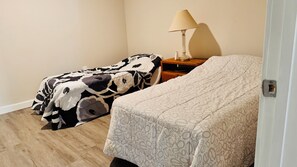 2 多间卧室、熨斗/熨衣板、免费 WiFi