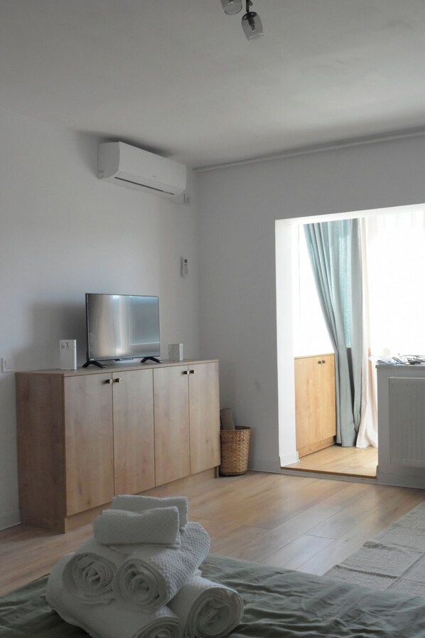 1 室のベッドルーム、デスク、WiFi��、ベッドシーツ