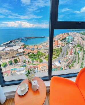 Apartamento família, 2 quartos, para não fumantes, vista para o mar | Vista para praia/oceano