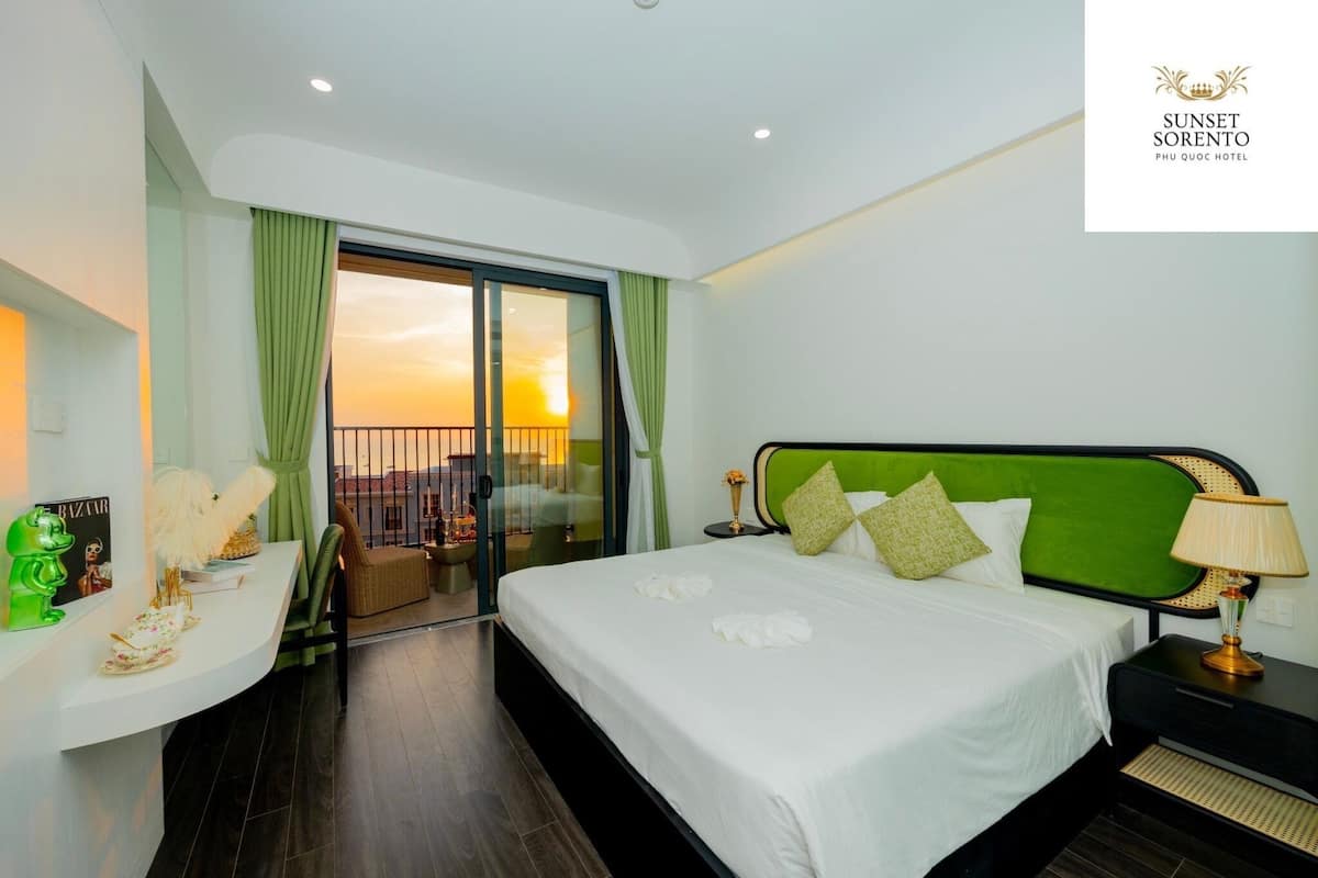 Deluxe Studio Balcony Mountain View