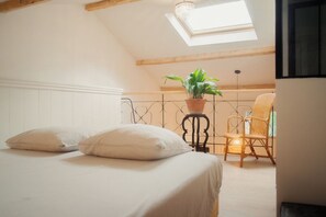 1 chambre, fer et planche à repasser, Wi-Fi, draps fournis