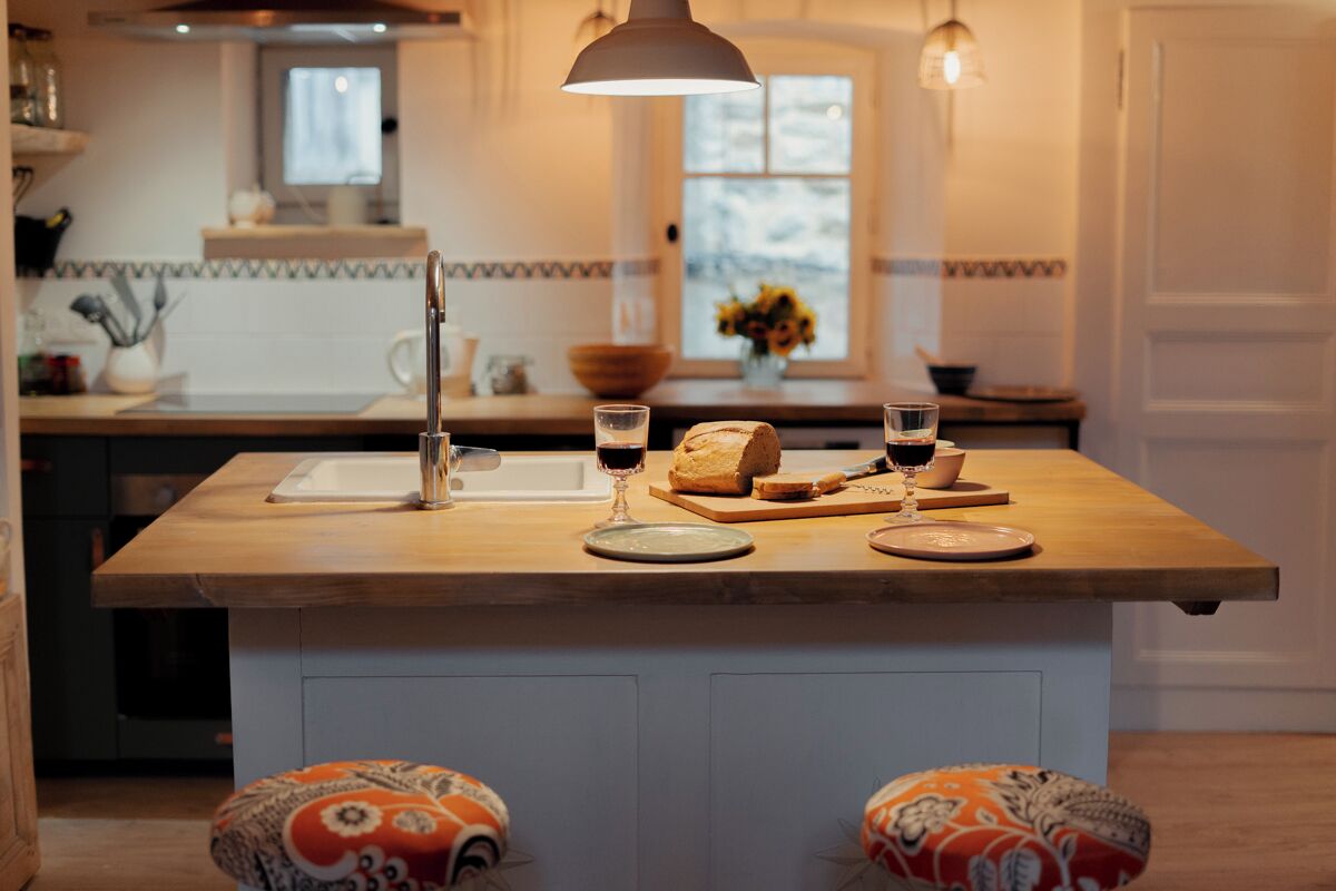 Een oven, een vaatwasser