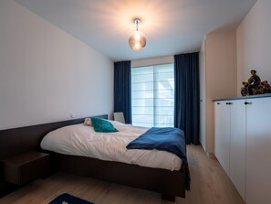 2 bedrooms, internet