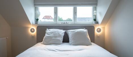 3 bedrooms, Internet