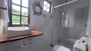 Free toiletries, soap, shampoo, toilet paper