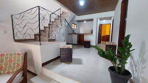 Ảnh chưa phân loại, 3 trong số 25 ảnh, nút