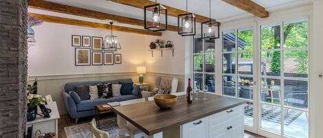 Standard House, Multiple Bedrooms (BalChill House With Sauna And Jacuzzi) | Interior