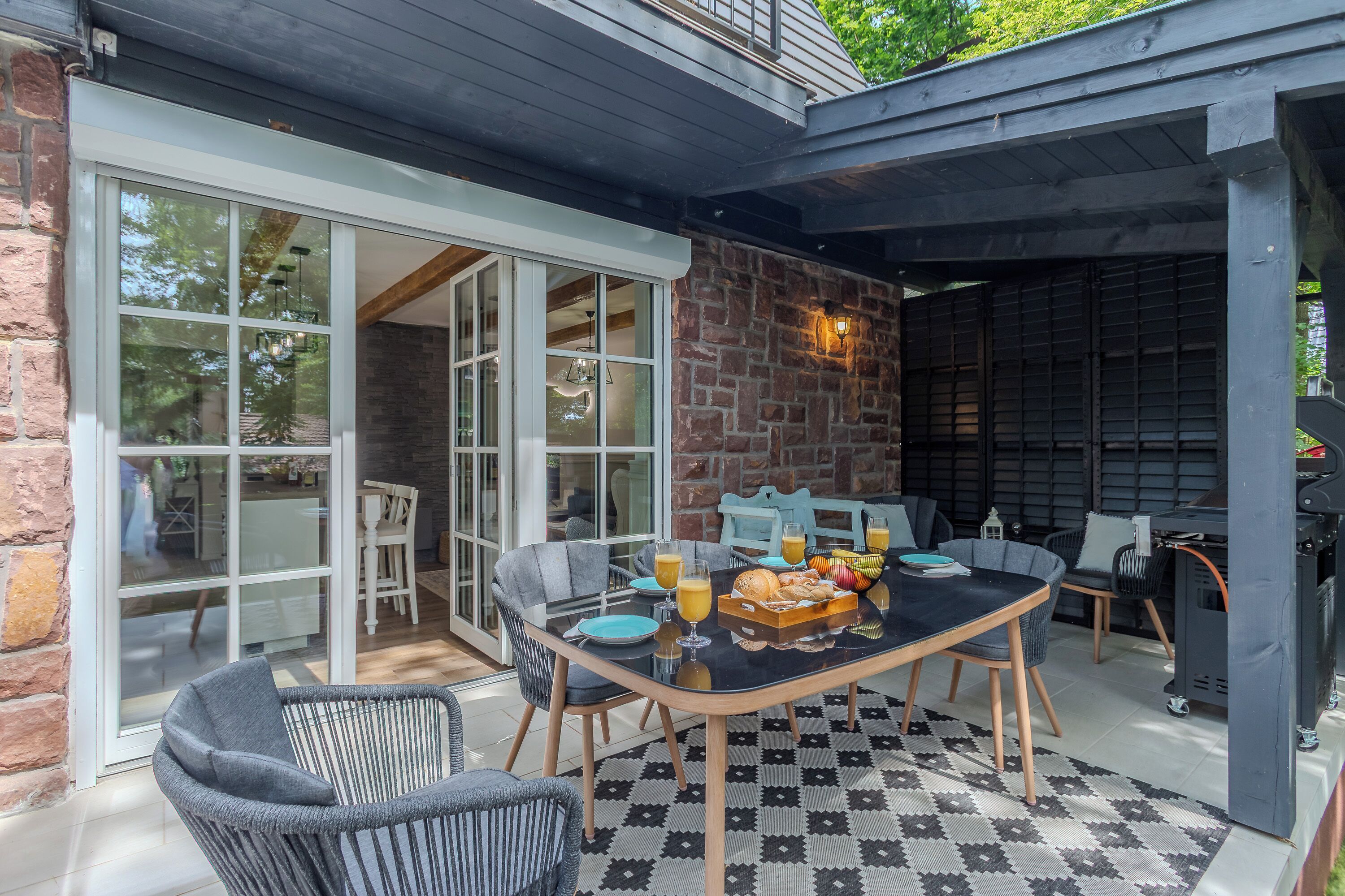 Standard House, Multiple Bedrooms (BalChill House With Sauna And Jacuzzi) | Outdoor dining