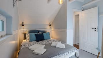 Standard House, Multiple Bedrooms (BalChill House With Sauna And Jacuzzi) | 2 bedrooms, laptop workspace, iron/ironing board, free WiFi