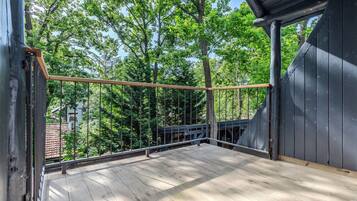 Standard House, Multiple Bedrooms (BalChill House With Sauna And Jacuzzi) | Terrace/patio