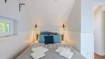Standard House, Multiple Bedrooms (BalChill House With Sauna And Jacuzzi) | 2 bedrooms, laptop workspace, iron/ironing board, free WiFi
