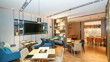 Petit déjeuner cantonais compris tous les jours