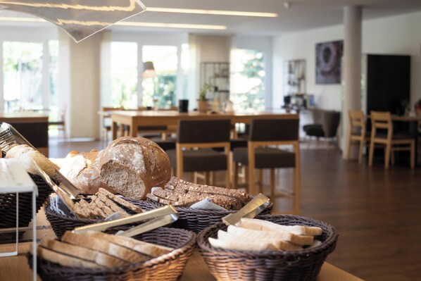 Petit déjeuner buffet compris tous les jours
