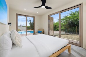 4 bedrooms, travel crib, free WiFi, bed sheets