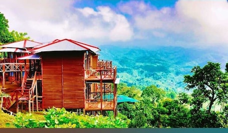 Deluxe Cottage, Mountain View. Rock Paradise Resort