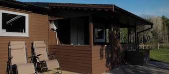 Live in a scenic location, close to hiking trails or cozy cafés