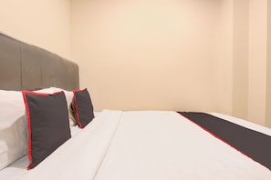 Free WiFi, bed sheets