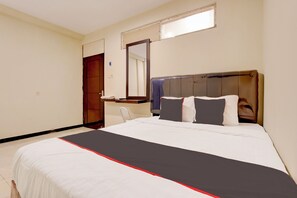 Deluxe Double Room | Free WiFi, bed sheets - Hotel O Mataram Residence (Semarang)