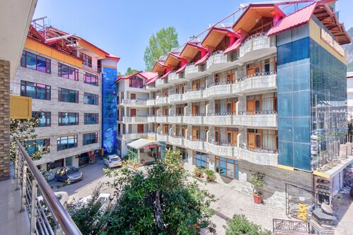 HOTEL NAVEEN MANALI
