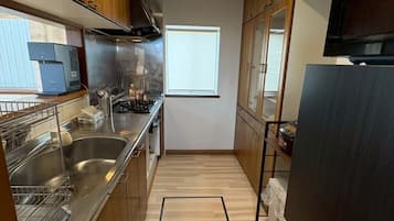 Fridge, microwave, stovetop, electric kettle