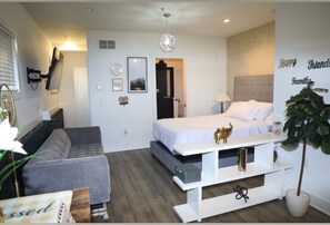 1 chambre, fer et planche à repasser, Wi-Fi, draps fournis
