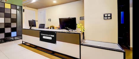 House | Reception