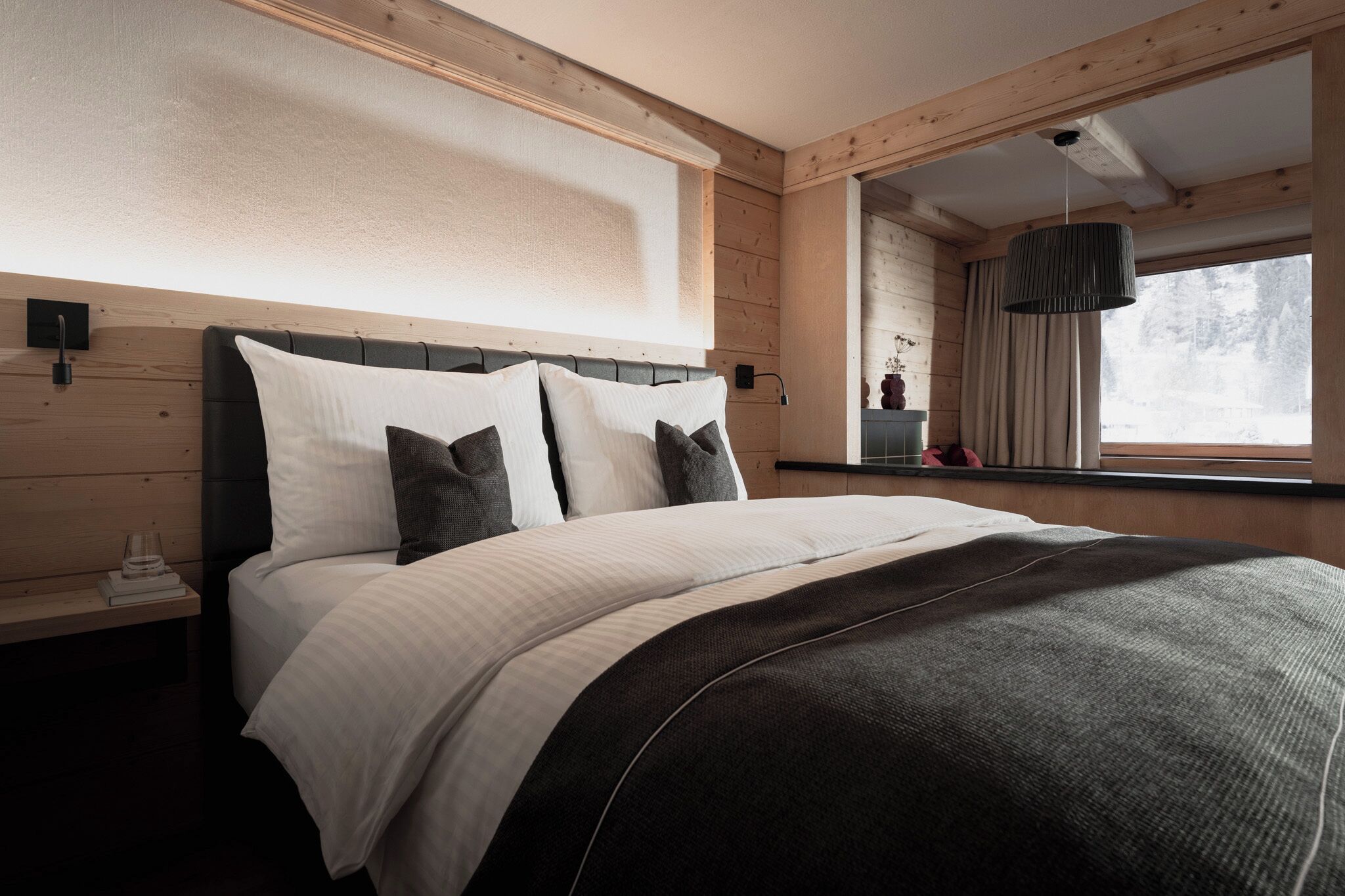 Deluxe Room, Balcony | Free WiFi