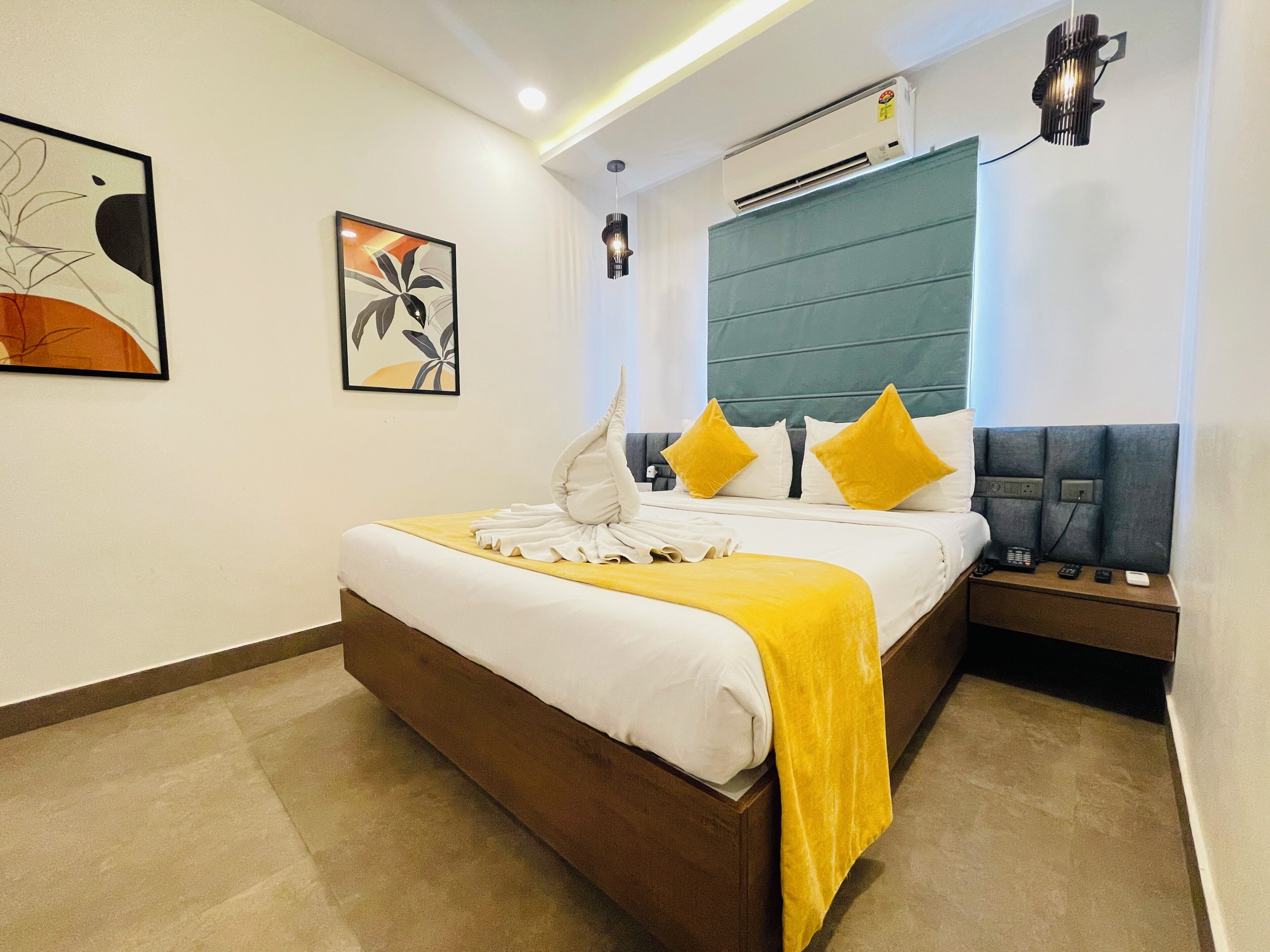 Deluxe Room | Desk, free WiFi, bed sheets