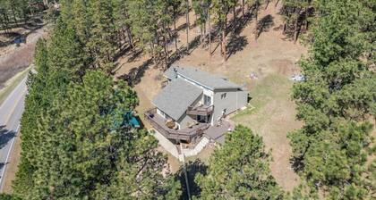 Forest Cabin, Hottub, 7 beds,
