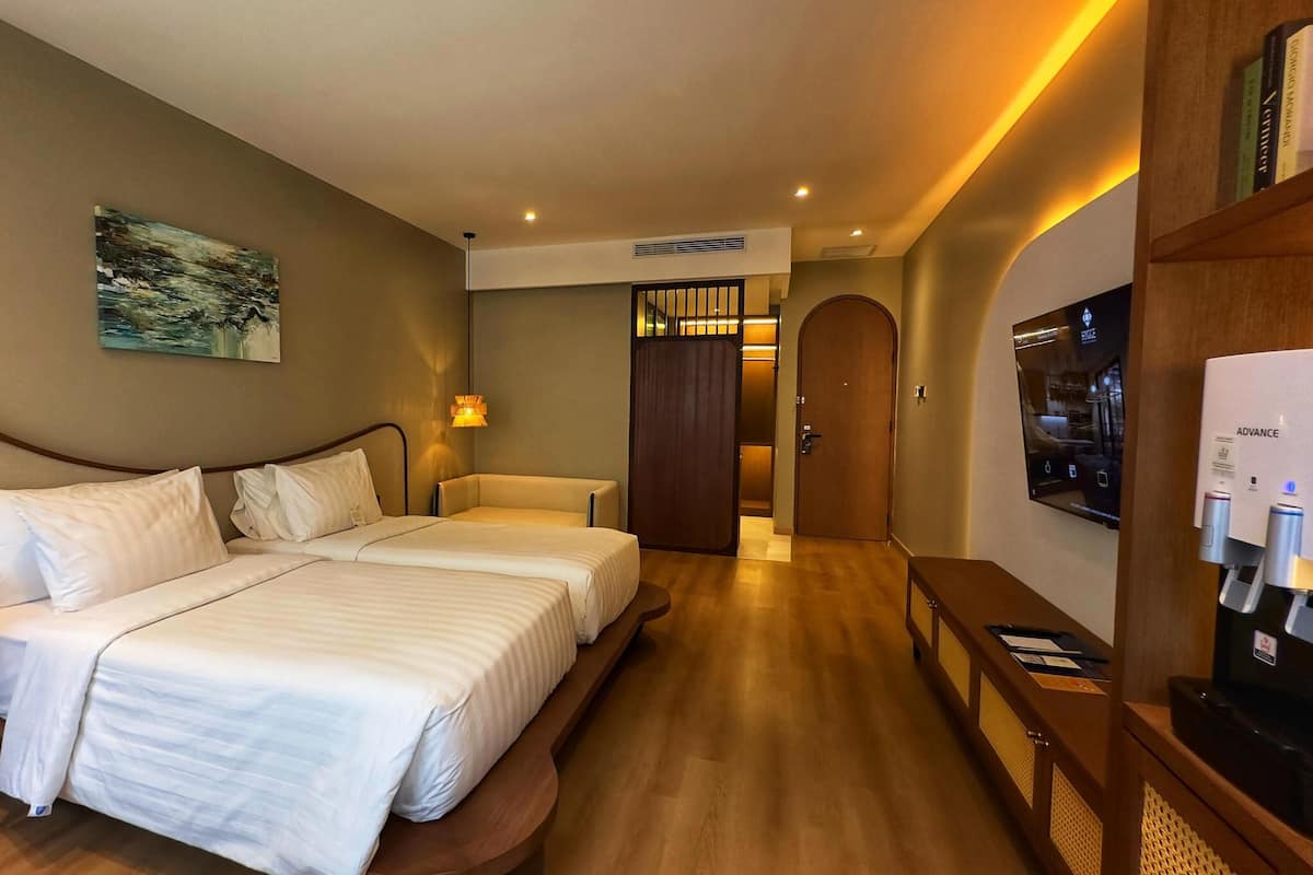 Executive Twin Room, 1 Twin Bed | 1 bedroom, in-room safe, iron/ironing board, free WiFi