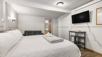 1 bedroom, WiFi, bed sheets