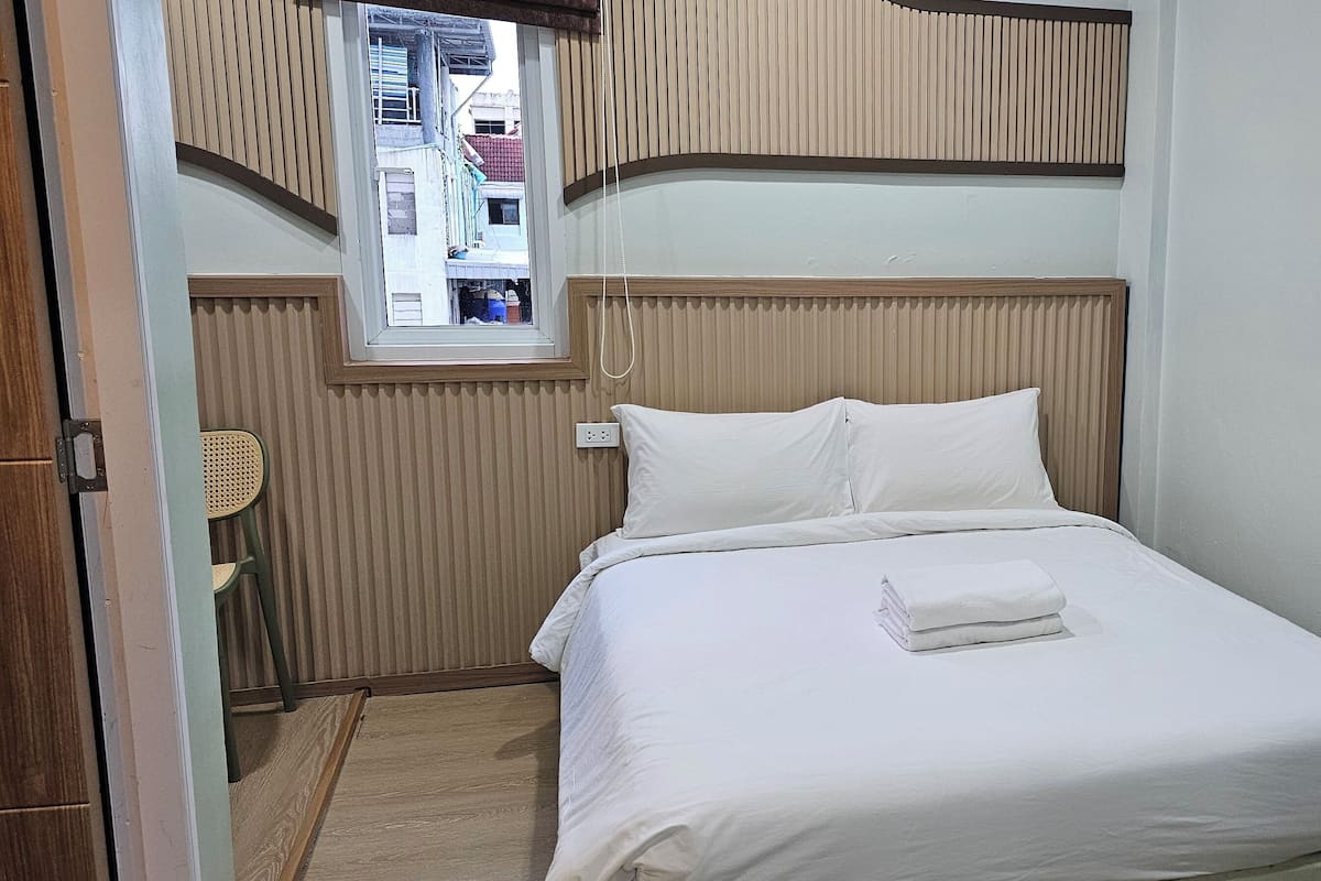 Standard Double Room | WiFi (free)