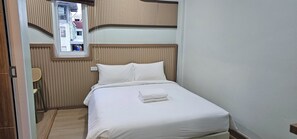 Standard Double Room | Free WiFi