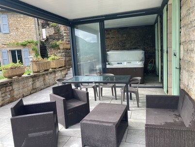 Gite close to the Gorges du Tarn and the Millau Viaduct.