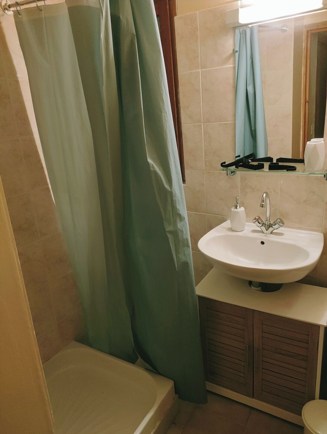 Douche, papier toilette
