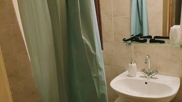 Douche, papier toilette