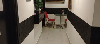 Chic 1-bedroom apartment with WiFi and AC in awesome Abu Dhabi