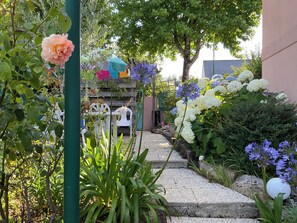 Property grounds - QUIMPER - Charming, comfortable studio with terrace on the beach road (Quimper)