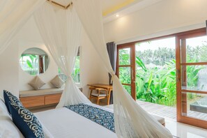 Villa, 3 habitaciones, vistas a la piscina | Escritorio y wifi gratis