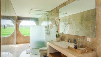 Villa, 2 Schlafzimmer, Poolblick | Badezimmer | Badewanne und Dusche (separat), Haartrockner, Bademäntel, Hausschuhe