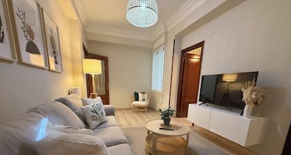 Spacious 4-Bedroom Apartment in Central Bilbao – Perfect for Families & Groups
