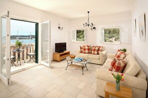 Appartement, balcon, vue mer | Coin séjour