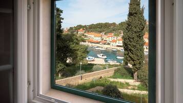 Apartment, Balcony, Sea View | Iron/ironing board, free WiFi